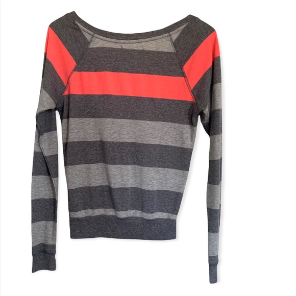 💵Garage Long Sleeve - Picture 2 of 5